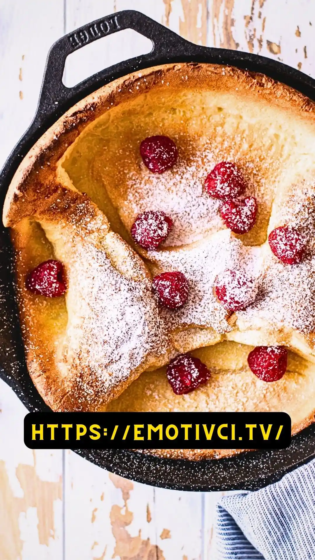 A Sweet and Nutty Brunch Treat: Almond Dutch Baby